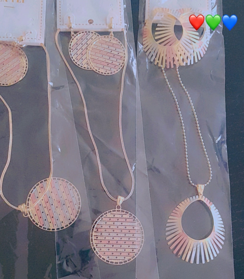 Collier Femme Élégant - Bijou Intemporel Polyvalent